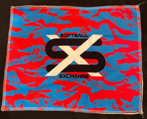Pink/blue camo towel