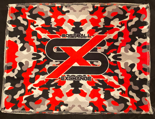 Red/black camo towel
