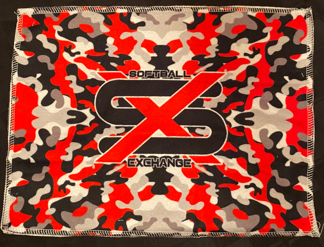 Red/black camo towel